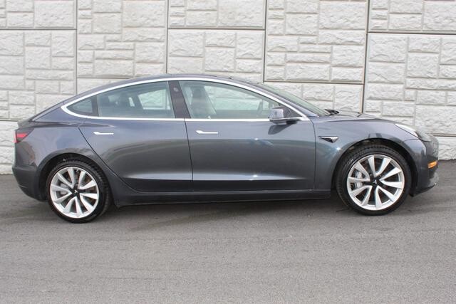 2018 Tesla Model 3 in Decatur, GA 30032 - 2308116 27