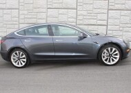 2018 Tesla Model 3 in Decatur, GA 30032 - 2308116 8