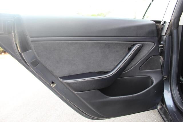 2018 Tesla Model 3 in Decatur, GA 30032 - 2308116 48