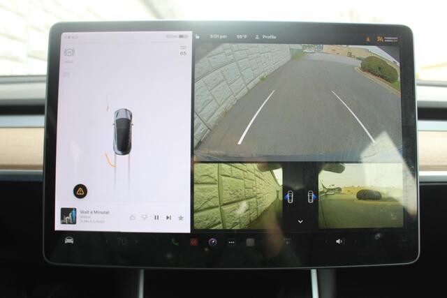 2018 Tesla Model 3 in Decatur, GA 30032 - 2308116 38