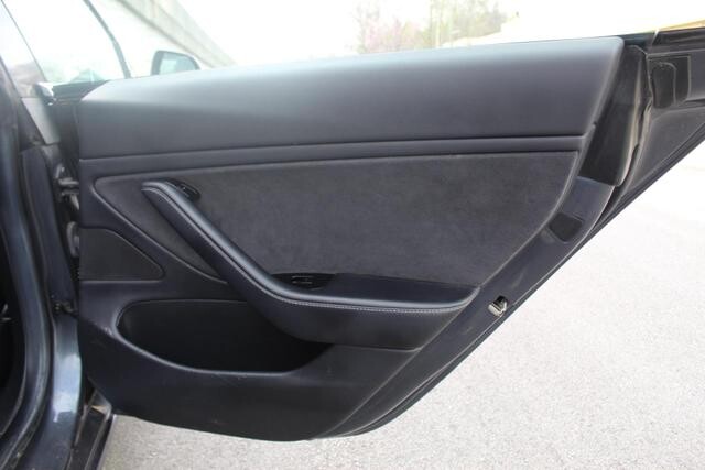2018 Tesla Model 3 in Decatur, GA 30032 - 2308116 49