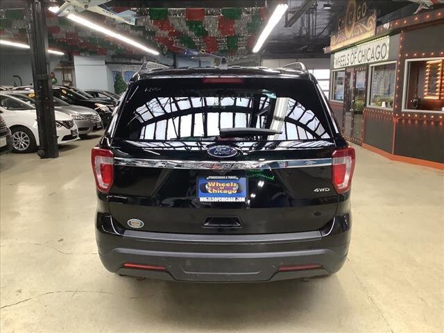 2018 Ford Explorer in Chicago, IL 60659 - 2308374 4