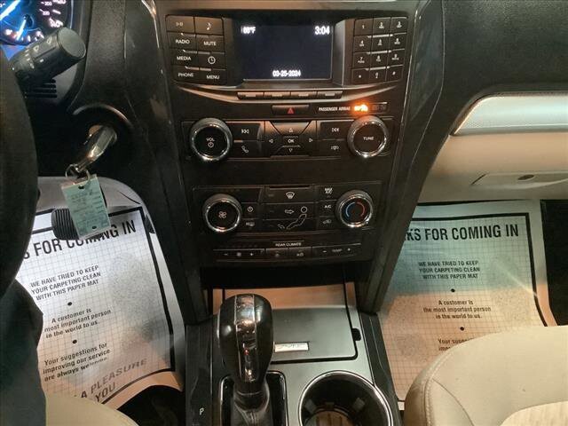 2018 Ford Explorer in Chicago, IL 60659 - 2308374 15