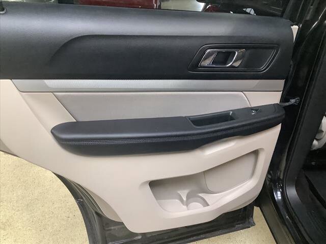 2018 Ford Explorer in Chicago, IL 60659 - 2308374 17