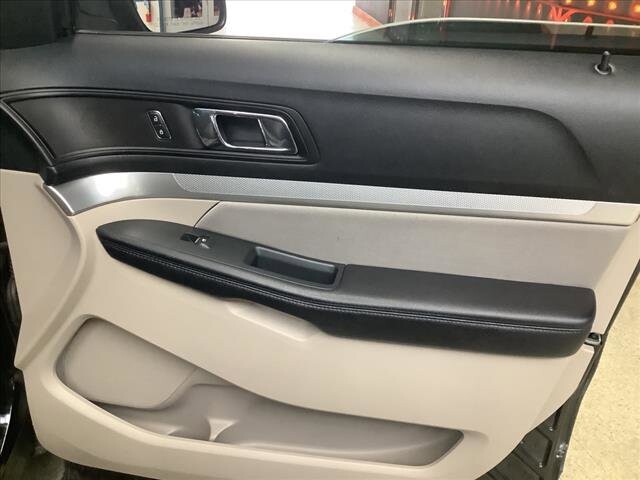 2018 Ford Explorer in Chicago, IL 60659 - 2308374 22