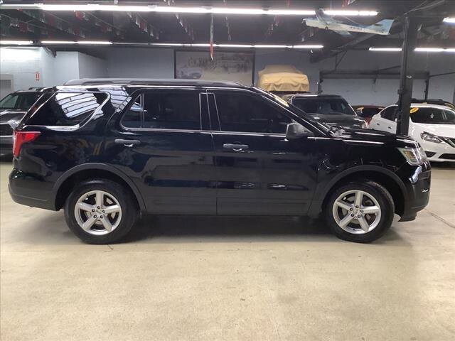 2018 Ford Explorer in Chicago, IL 60659 - 2308374 6
