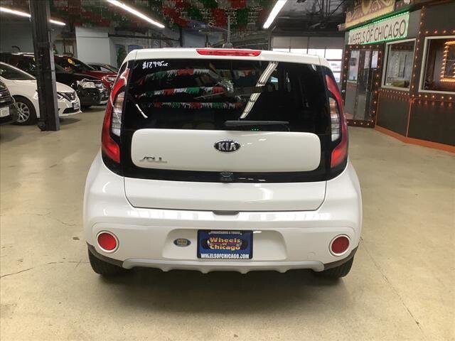 2019 Kia Soul in Chicago, IL 60659 - 2308909 4