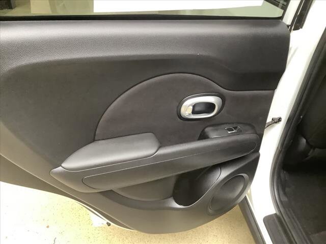2019 Kia Soul in Chicago, IL 60659 - 2308909 17