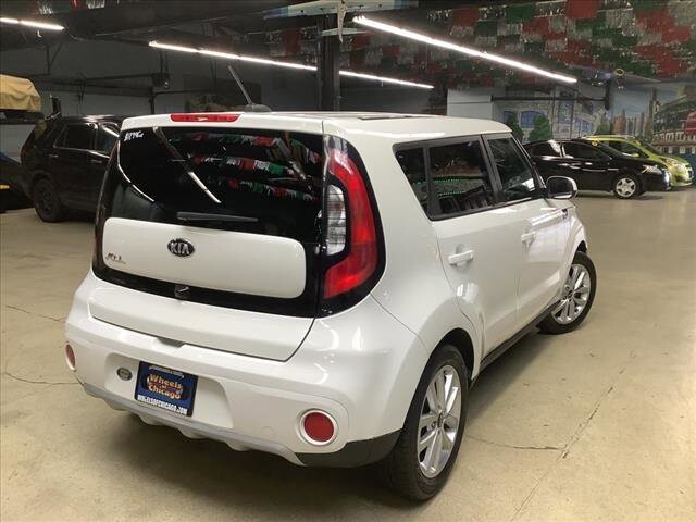 2019 Kia Soul in Chicago, IL 60659 - 2308909 5