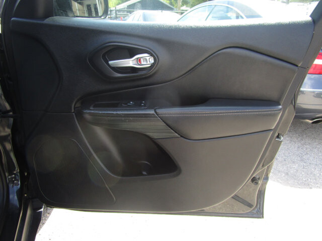 2016 Jeep Cherokee in Tampa, FL 33604-6914 - 2309244 45