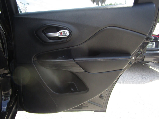 2016 Jeep Cherokee in Tampa, FL 33604-6914 - 2309244 47