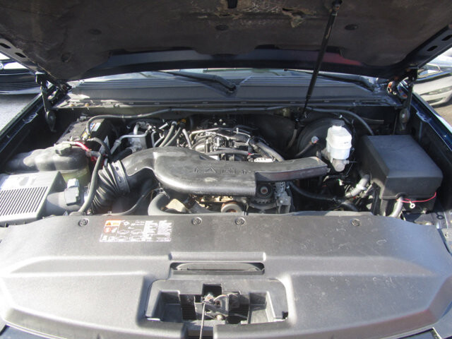 2012 Cadillac Escalade ESV in Tampa, FL 33604-6914 - 2309247 26