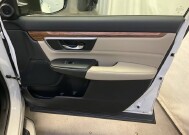 2017 Honda CR-V in Milwaulkee, WI 53221 - 2309331 29