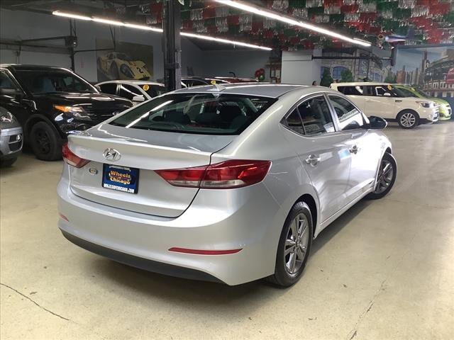 2018 Hyundai Elantra in Chicago, IL 60659 - 2310066 5