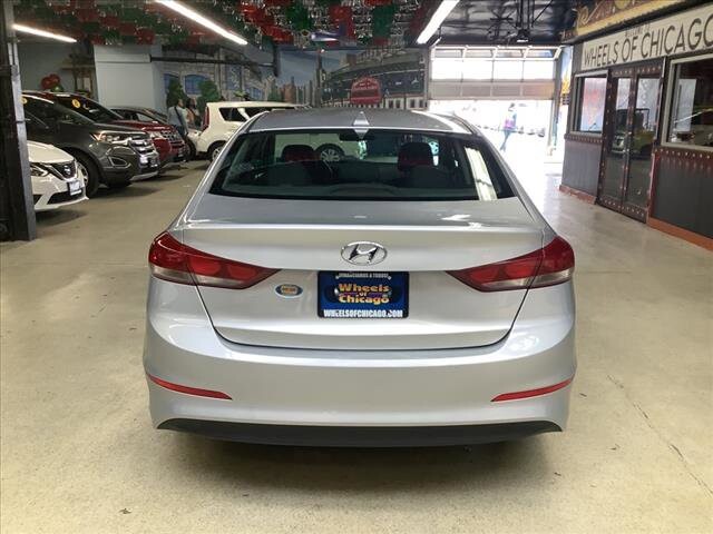 2018 Hyundai Elantra in Chicago, IL 60659 - 2310066 4