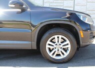 2016 Volkswagen Tiguan in Decatur, GA 30032 - 2310716 11