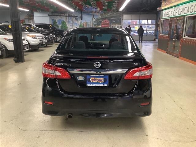 2015 Nissan Sentra in Chicago, IL 60659 - 2311379 4