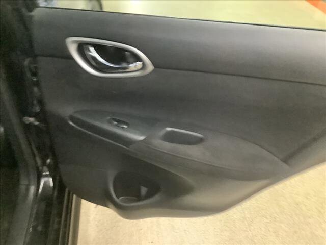 2015 Nissan Sentra in Chicago, IL 60659 - 2311379 19