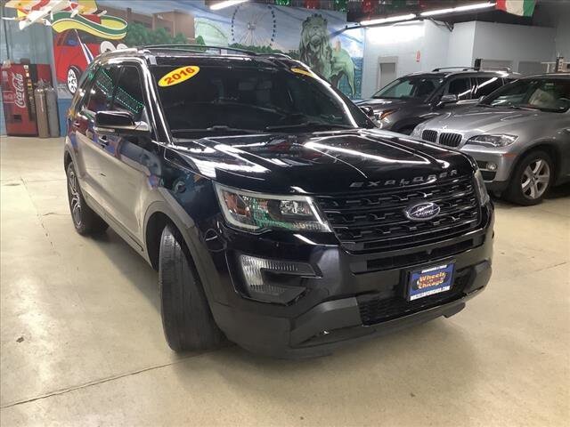2016 Ford Explorer in Chicago, IL 60659 - 2311405 7