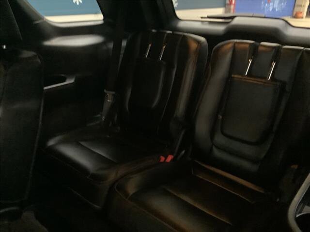 2016 Ford Explorer in Chicago, IL 60659 - 2311405 19