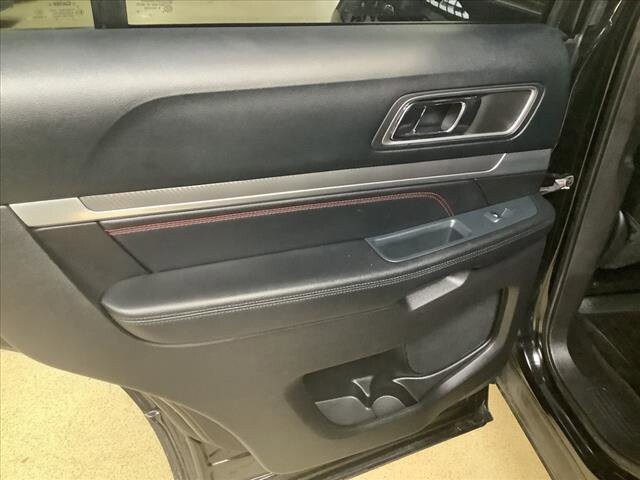 2016 Ford Explorer in Chicago, IL 60659 - 2311405 17