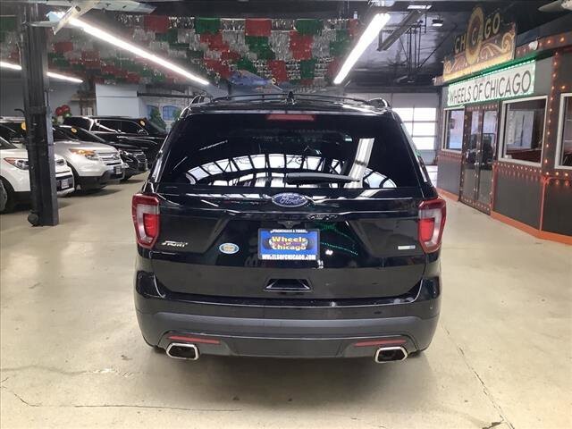 2016 Ford Explorer in Chicago, IL 60659 - 2311405 4