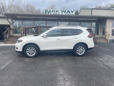 2018 Nissan Rogue in Morgantown, KY 42261