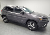 2019 Jeep Cherokee in Indianapolis, IN 46222 - 2311750 11