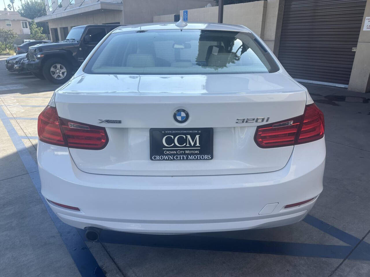 2013 BMW 320i xDrive in Pasadena, CA 91107 - 2313077 17