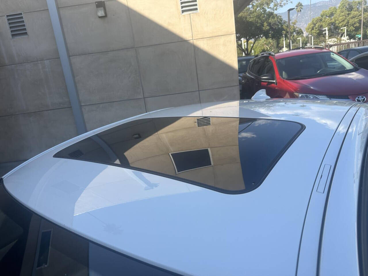 2013 BMW 320i xDrive in Pasadena, CA 91107 - 2313077 4