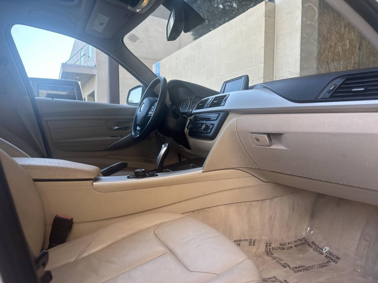 2013 BMW 320i xDrive in Pasadena, CA 91107 - 2313077 18