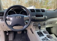 2011 Toyota Highlander in Westport, MA 02790 - 2313131 14