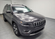 2019 Jeep Cherokee in Indianapolis, IN 46222 - 2313564 13