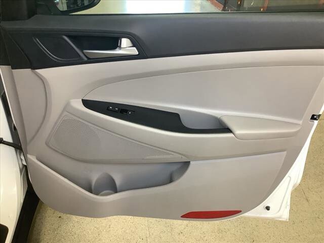 2020 Hyundai Tucson in Chicago, IL 60659 - 2313778 23