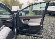 2017 Honda CR-V in Westport, MA 02790 - 2313786 32