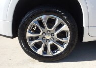 2018 Chevrolet Traverse in Pasadena, TX 77504 - 2313790 42