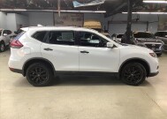 2018 Nissan Rogue in Chicago, IL 60659 - 2314479 6