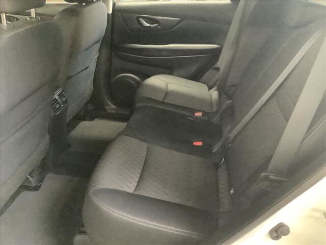 2018 Nissan Rogue in Chicago, IL 60659 - 2314479 17