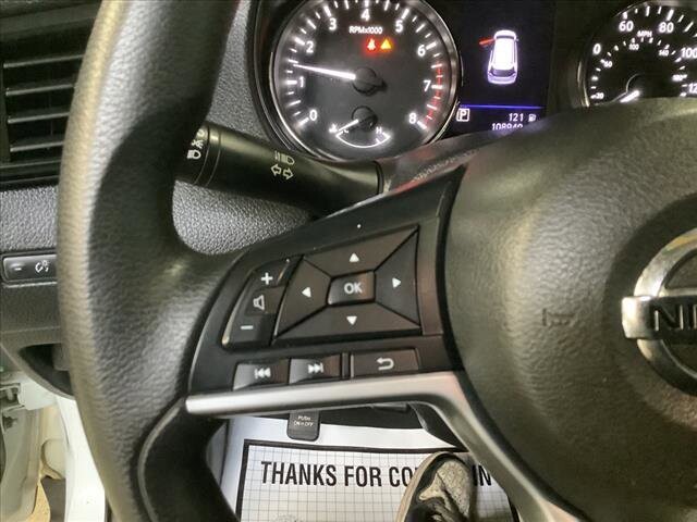 2018 Nissan Rogue in Chicago, IL 60659 - 2314479 12