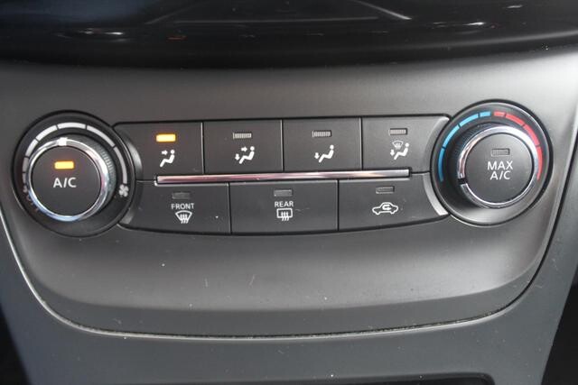 2017 Nissan Sentra in Decatur, GA 30032 - 2314493 68