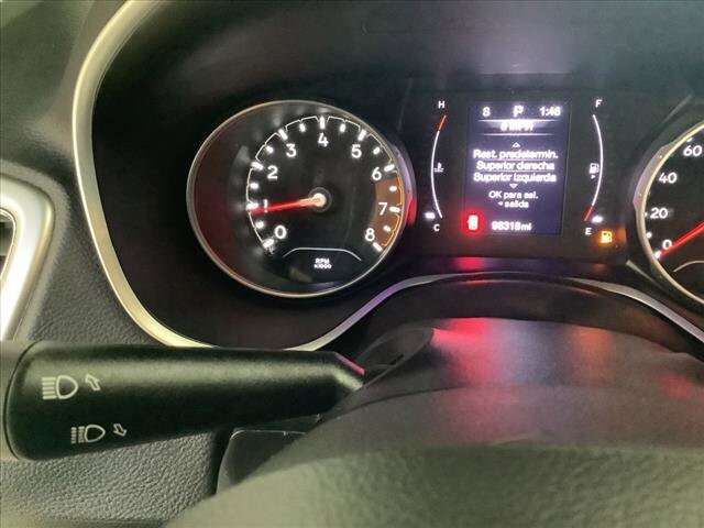 2018 Jeep Compass in Chicago, IL 60659 - 2315009 16