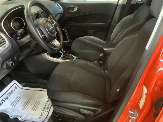 2018 Jeep Compass in Chicago, IL 60659 - 2315009 11