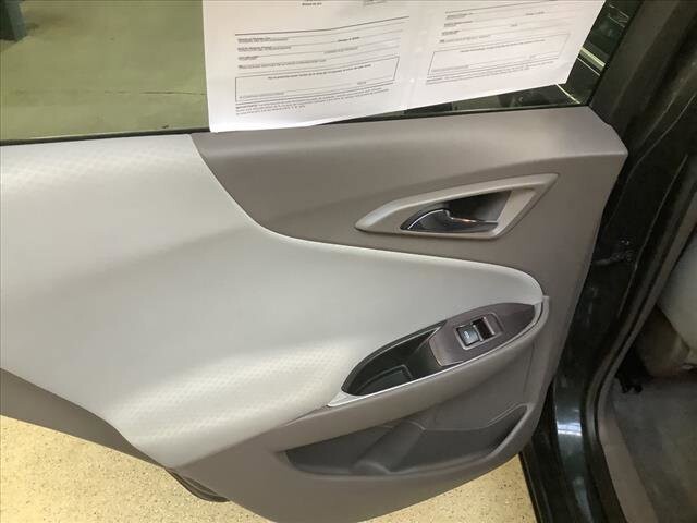 2016 Chevrolet Malibu in Chicago, IL 60659 - 2315010 16