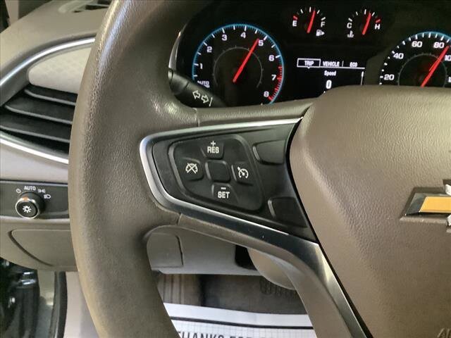 2016 Chevrolet Malibu in Chicago, IL 60659 - 2315010 12