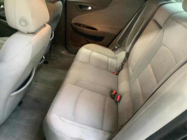 2016 Chevrolet Malibu in Chicago, IL 60659 - 2315010 18