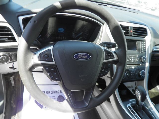 2013 Ford Fusion in Barton, MD 21521 - 2315073 3