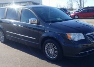 2014 Chrysler Town & Country in Green Bay, WI 54304 - 2315707 24