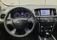 2015 Nissan Pathfinder in Eastpointe, MI 48021 - 2316020 22