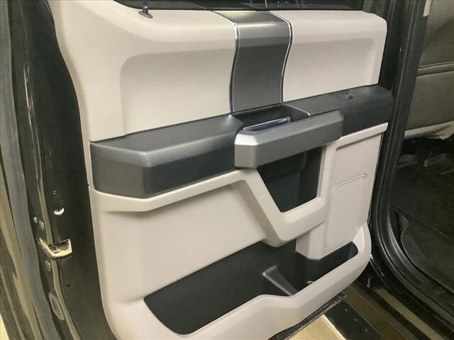 2016 Ford F150 in Chicago, IL 60659 - 2316279 16