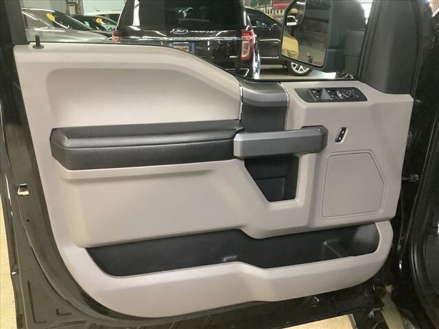 2016 Ford F150 in Chicago, IL 60659 - 2316279 9